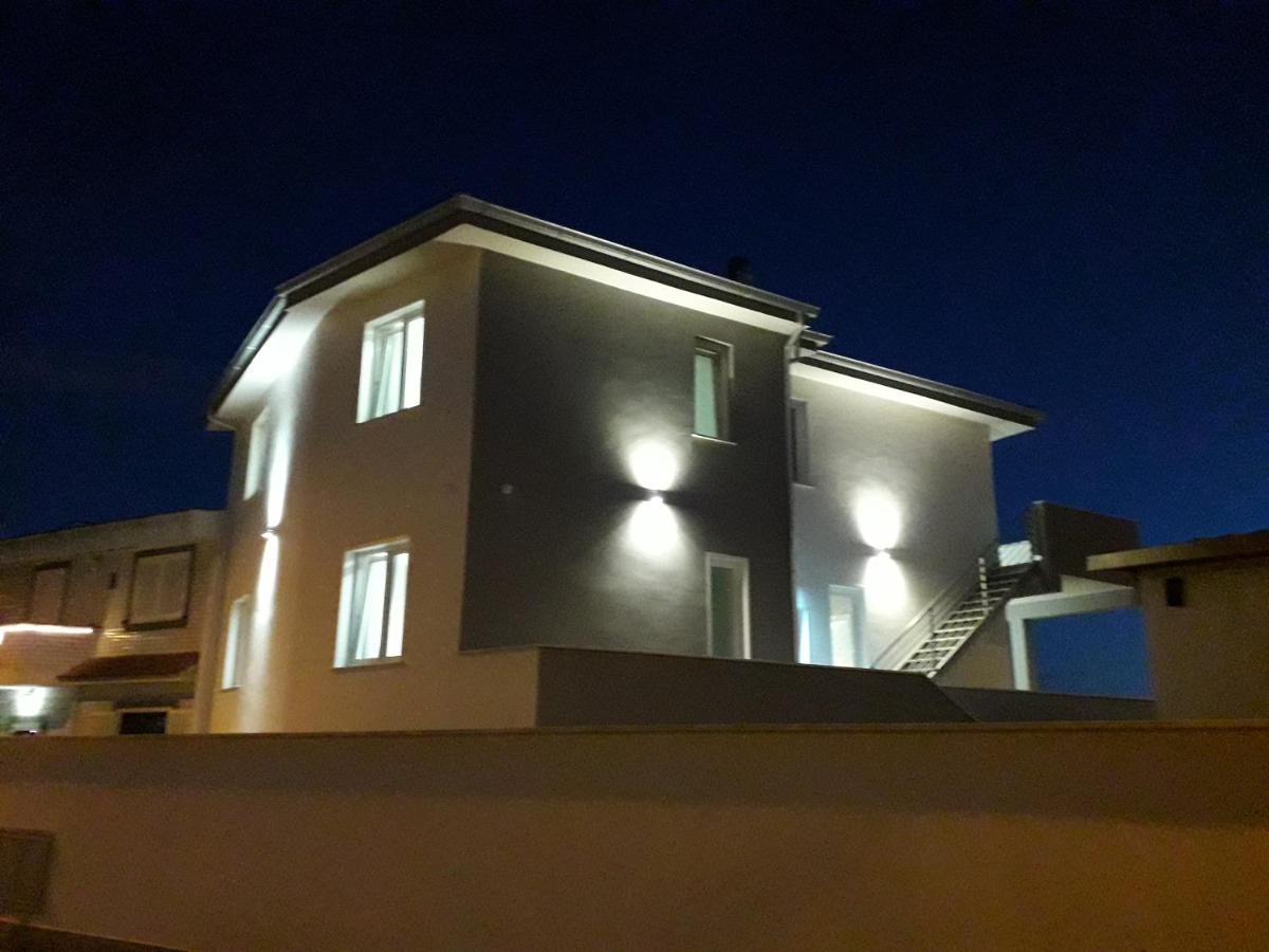 B&B Purple Italy ฟิวมิชีโน ภายนอก รูปภาพ