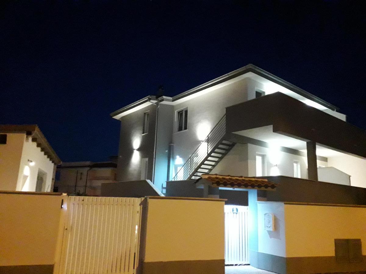B&B Purple Italy ฟิวมิชีโน ภายนอก รูปภาพ