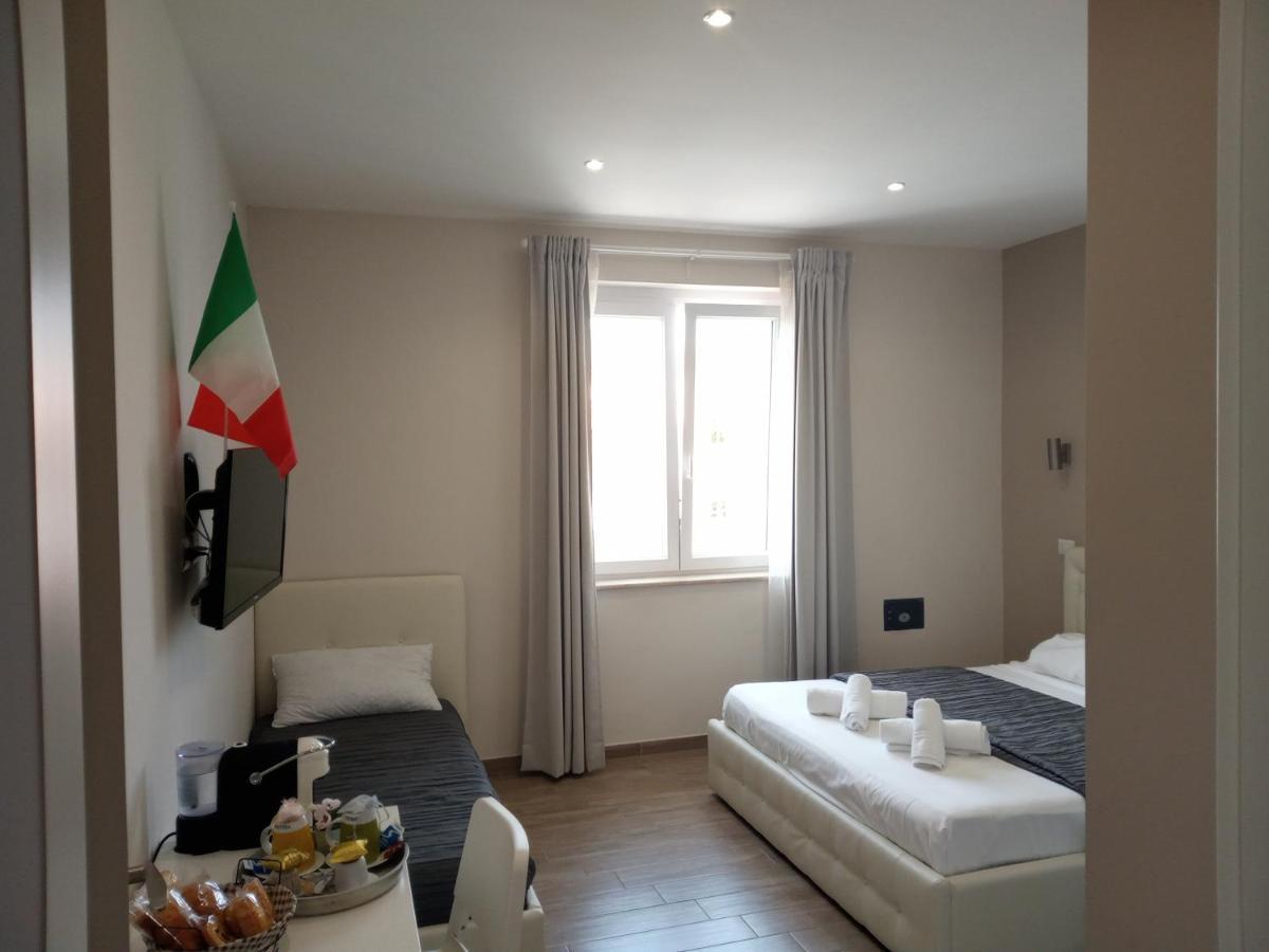 B&B Purple Italy ฟิวมิชีโน ภายนอก รูปภาพ